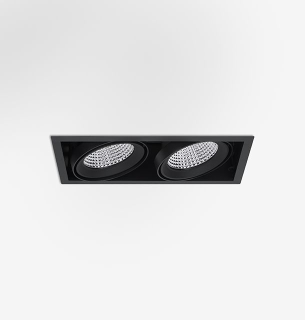 Moon 2 Retail Black_TH.jpg